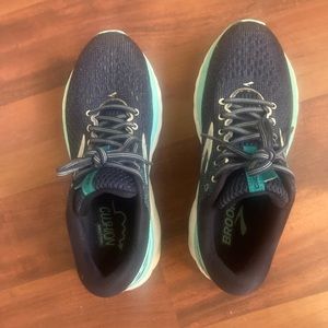 Brooks ghost 11